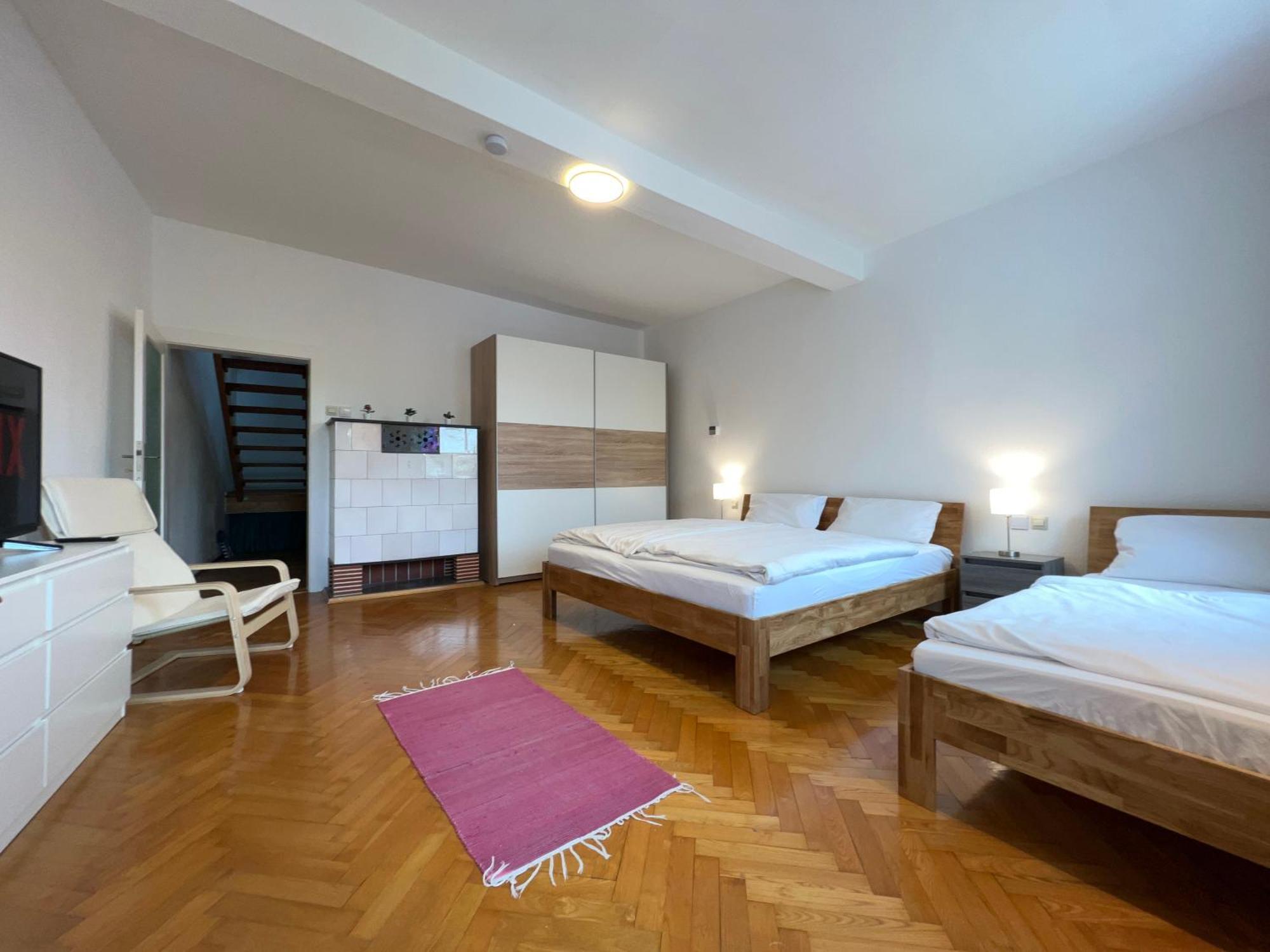 Uebernachten In Grosser Maisonette-Wohnung By Rabe Karlsruhe Esterno foto