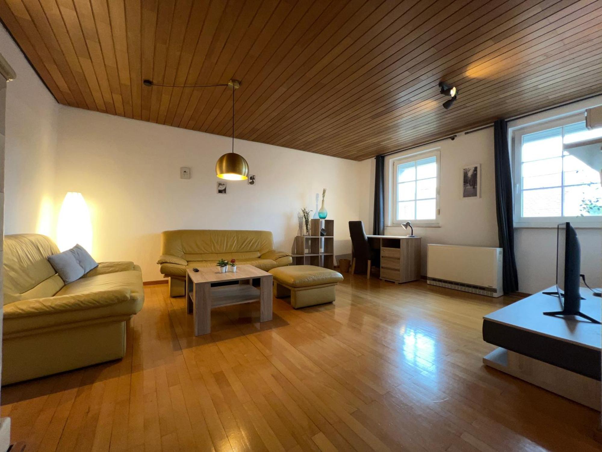 Uebernachten In Grosser Maisonette-Wohnung By Rabe Karlsruhe Esterno foto