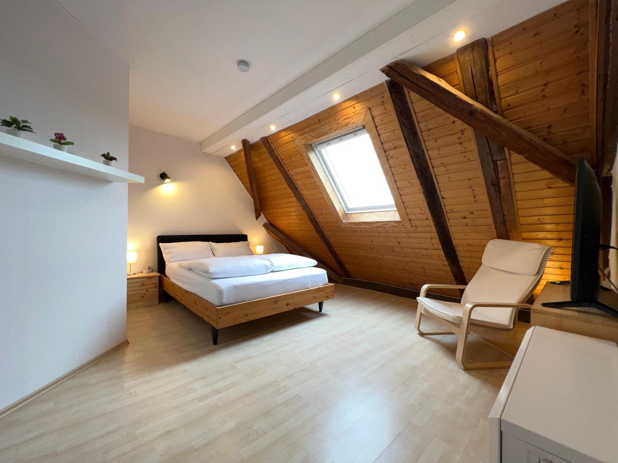 Uebernachten In Grosser Maisonette-Wohnung By Rabe Karlsruhe Esterno foto